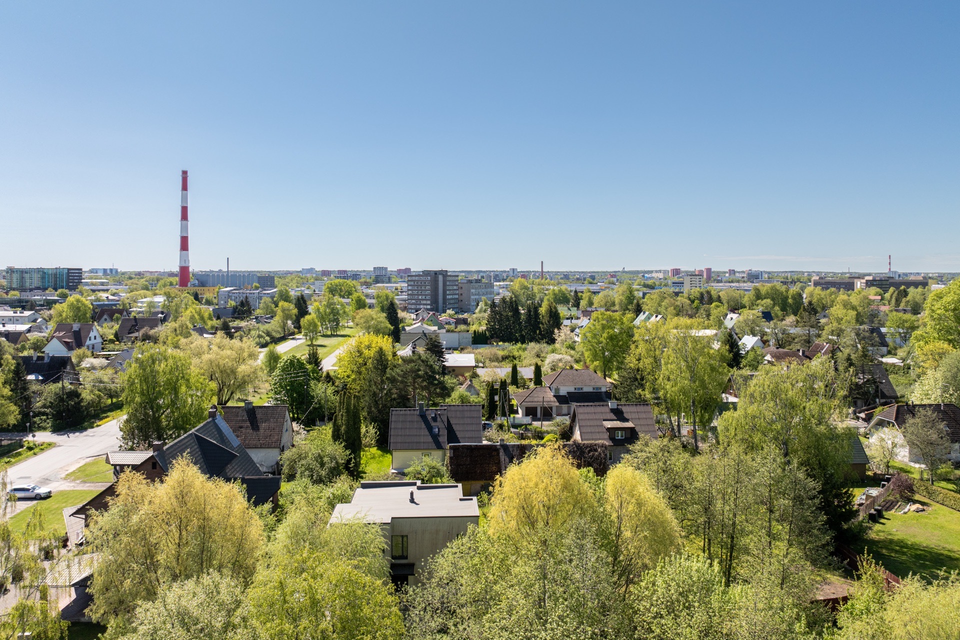 Mustjuure linnakodud — Drooni-fotod piirkonnast, pilt 5